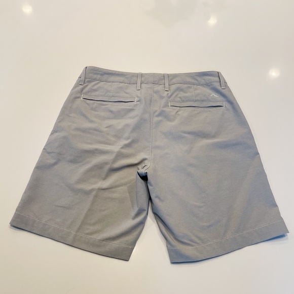 Chip Shot IslandZone® 10-Inch Shorts